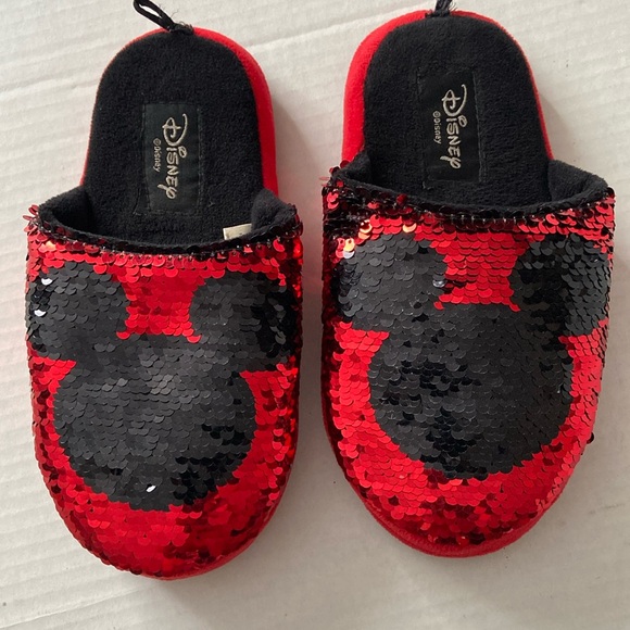 Sequinned Disney Mickey Mouse Children’s Slippers - Picture 2 of 5